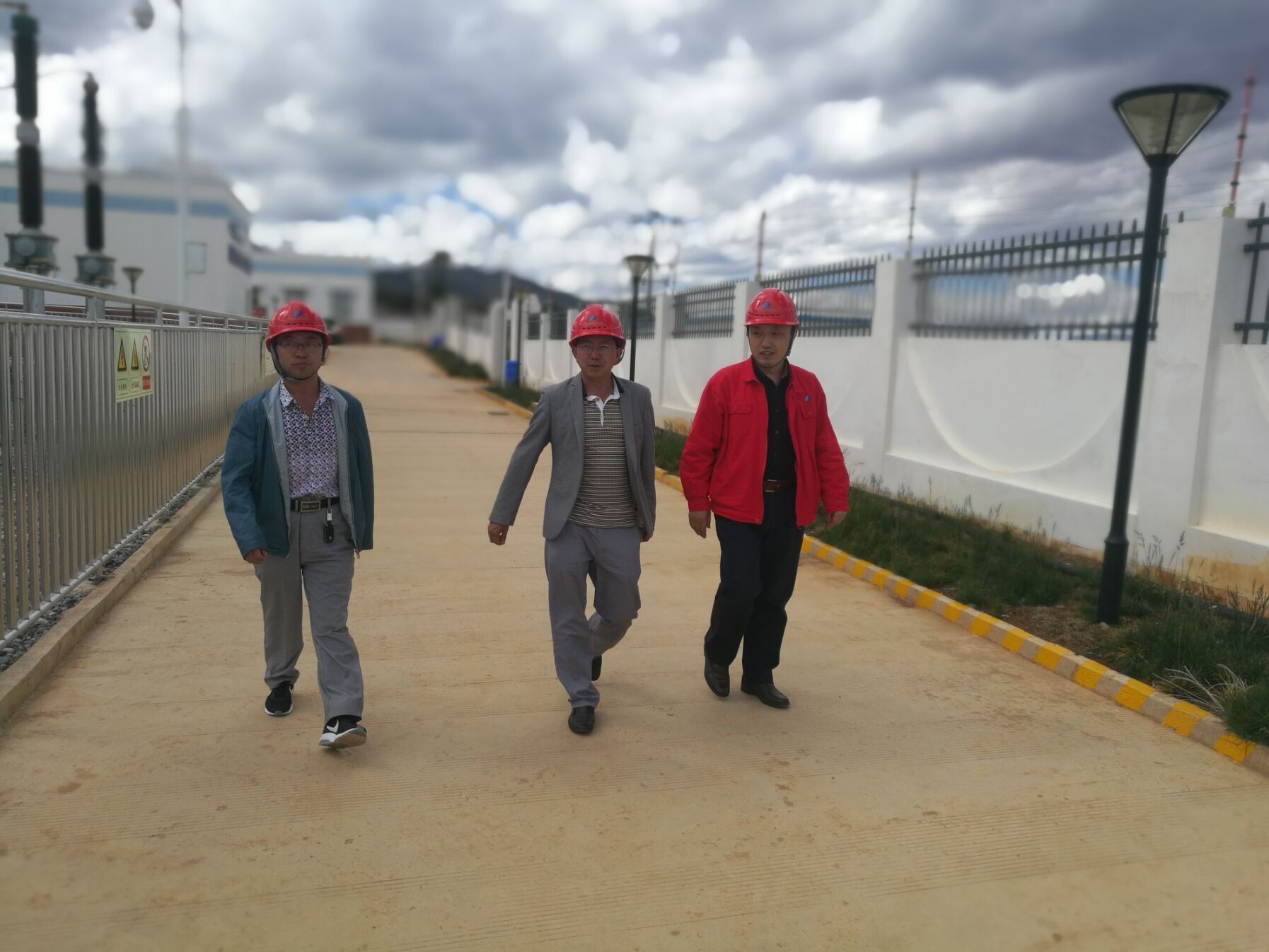 ���������س����ȹ�������ȫ������...